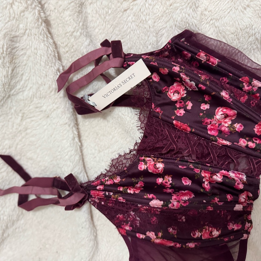 Victoria's Secret Burgundy Floral Lace Bra